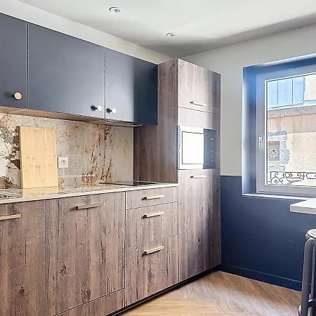 Apartment 3 De Gamme Immeuble Chic Centre