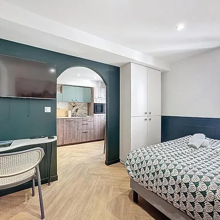 3 De Gamme Immeuble Chic Centre *